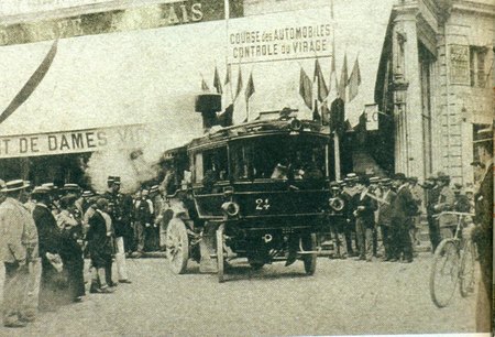 Arriv&eacute;e de la Nouvelle d'Am&eacute;d&eacute;e Boll&eacute;e &agrave; Bordeaux
