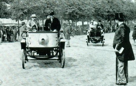 BOUTON AU DÉPART DU PARIS-BORDEAUX-PARIS 1895