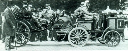 LE REMORQUEUR DE DION-BOUTON  - AU D&Eacute;PART DU PARIS-ROUEN 1894